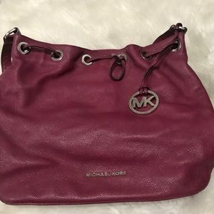 NWOT… Michael Kors Jules Bucket Purse